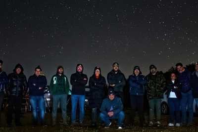 Si muovono di notte, al buio e in altura, allo scopo di "rimirar le stelle": sono gli astrofili pugliesi 